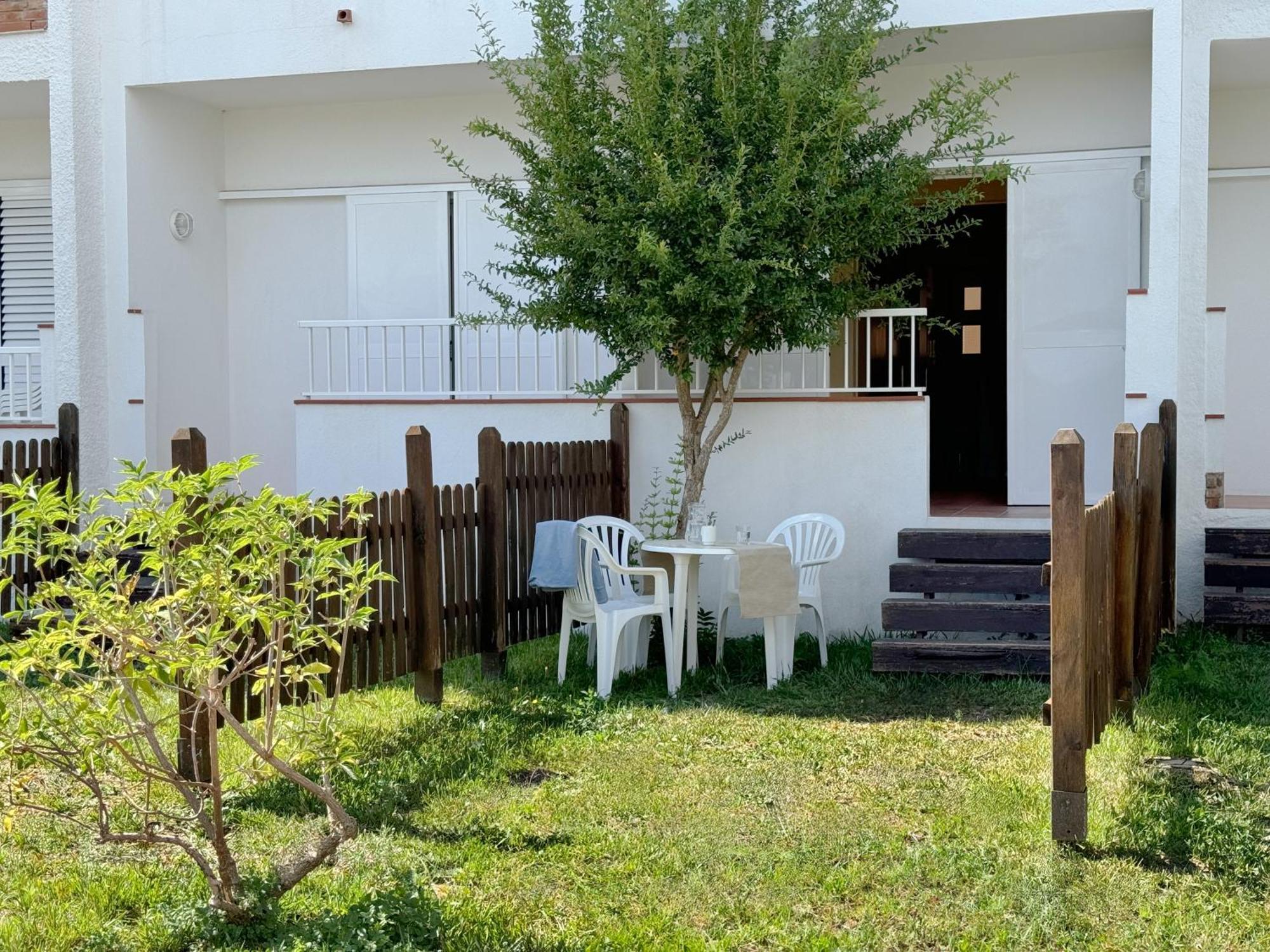 Rvapartaments Escala Brava L' Escala Esterno foto