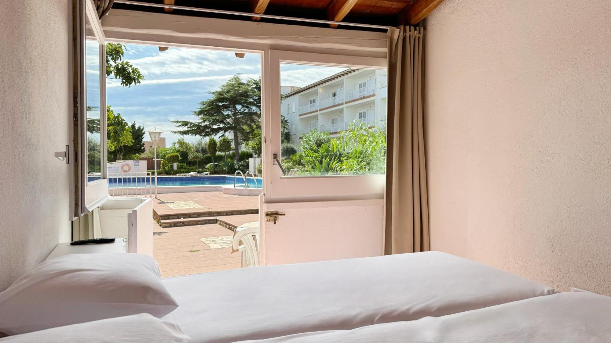 Rvapartaments Escala Brava L' Escala Esterno foto